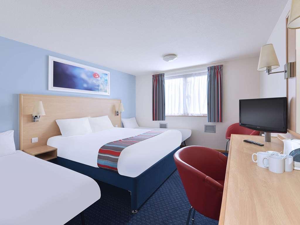 Travelodge Stansted Great Dunmow Phòng bức ảnh